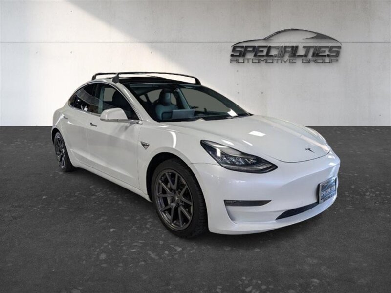 2020 Tesla Model 3 Long Range Dual Motor All-Wheel Drive's photo