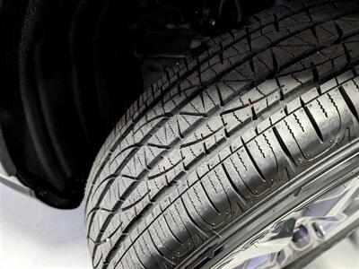 2022 Toyota RAV4 Hybrid XLE   - Photo 16 - Bountiful, UT 84010