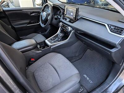 2022 Toyota RAV4 Hybrid XLE   - Photo 4 - Bountiful, UT 84010