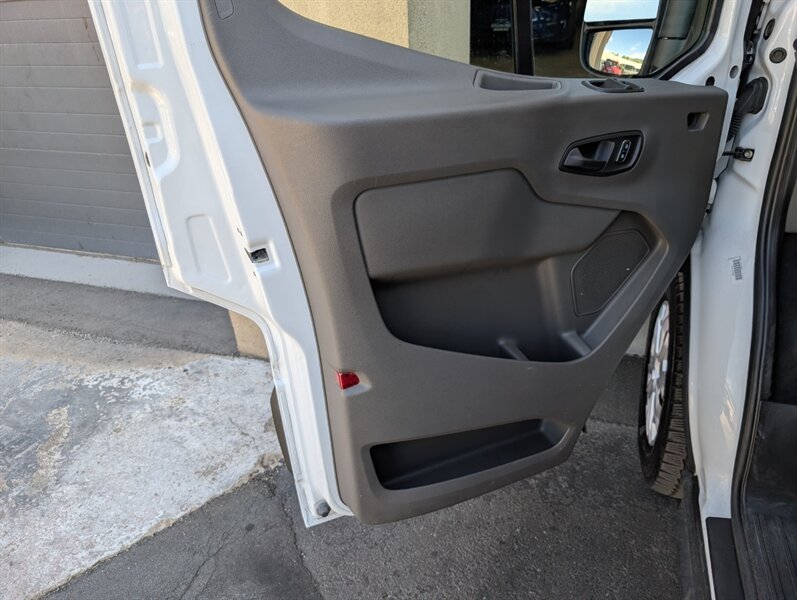 2025 Ford Transit 350 XLT 12-Passenger - Photo 18 - Bountiful, UT 84010