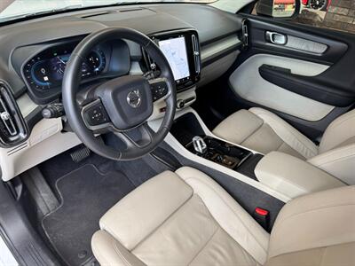 2023 Volvo XC40 B5 Plus Bright Theme   - Photo 2 - St. George, UT 84770-2625