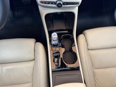 2023 Volvo XC40 B5 Plus Bright Theme   - Photo 44 - St. George, UT 84770-2625