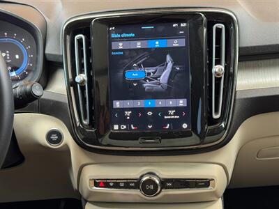 2023 Volvo XC40 B5 Plus Bright Theme   - Photo 46 - St. George, UT 84770-2625