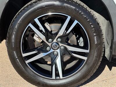 2023 Volvo XC40 B5 Plus Bright Theme   - Photo 35 - St. George, UT 84770-2625