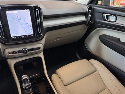 2023 Volvo XC40 B5 Plus Bright Theme   - Photo 18 - St. George, UT 84770-2625