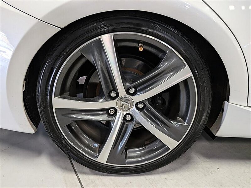 2017 Lexus IS 300 AWD - Photo 13 - Bountiful, UT 84010