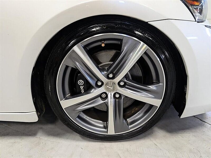 2017 Lexus IS 300 AWD - Photo 12 - Bountiful, UT 84010