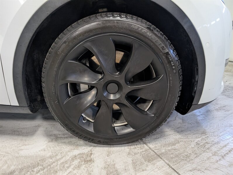 2021 Tesla Model Y Long Range - Photo 12 - Bountiful, UT 84010