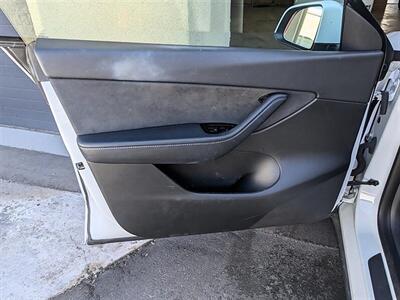 2021 Tesla Model Y Long Range   - Photo 18 - St. George, UT 84770-2625