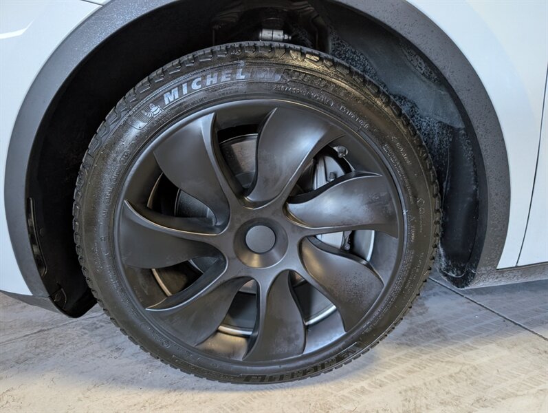 2021 Tesla Model Y Long Range - Photo 15 - Bountiful, UT 84010