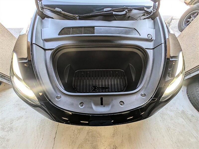 2021 Tesla Model Y Long Range FSD Capable - Photo 17 - Bountiful, UT 84010