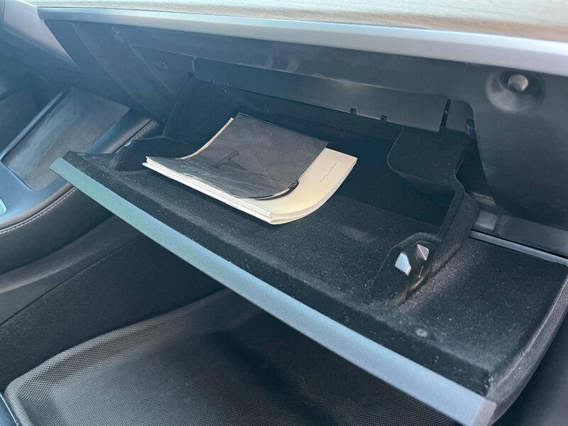 2021 Tesla Model 3 Long Range - Photo 43 - St. George, UT 84770-2625