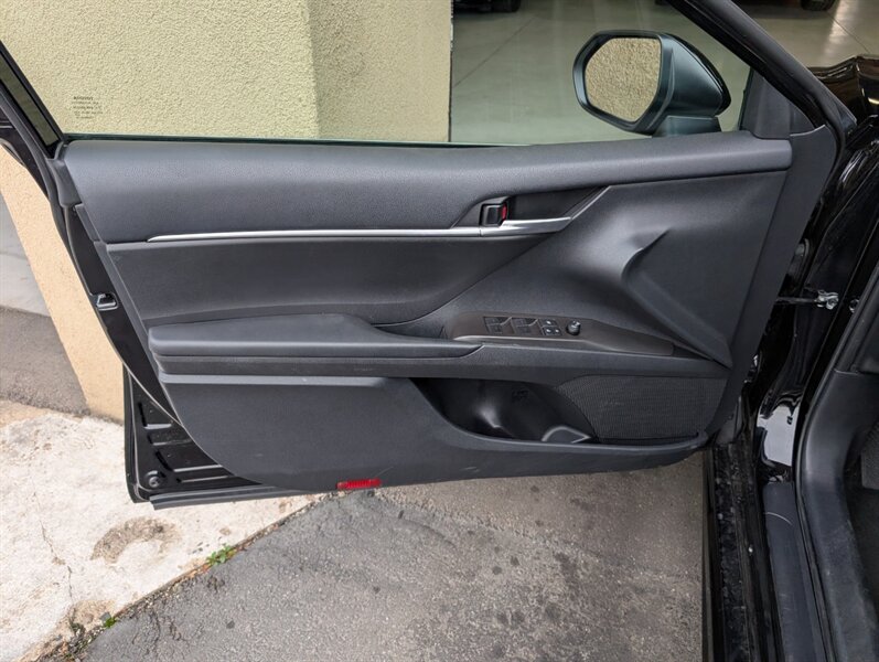 2023 Toyota Camry SE - Photo 18 - Bountiful, UT 84010