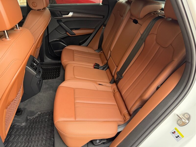 2021 Audi Q5 E Quattro Prestige - Photo 11 - St. George, UT 84770-2625