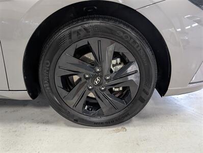 2023 Hyundai ELANTRA SEL   - Photo 12 - Bountiful, UT 84010