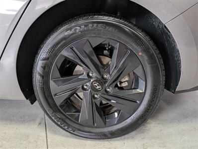 2023 Hyundai ELANTRA SEL   - Photo 14 - Bountiful, UT 84010