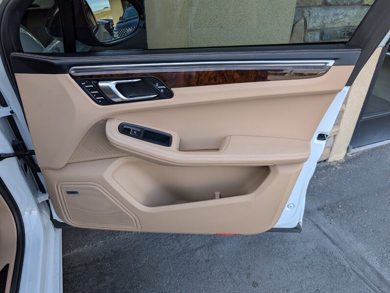 2024 Porsche Macan GTS - Photo 30 - Bountiful, UT 84010