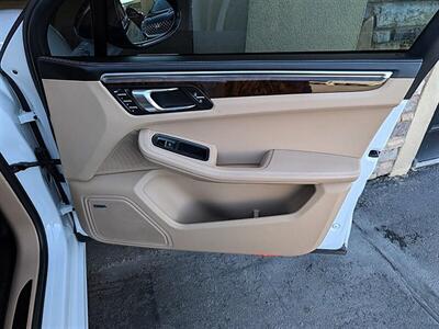 2024 Porsche Macan GTS - Photo 30 - Bountiful, UT 84010