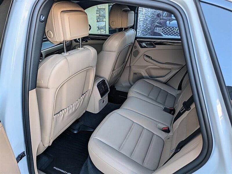2024 Porsche Macan GTS - Photo 26 - Bountiful, UT 84010