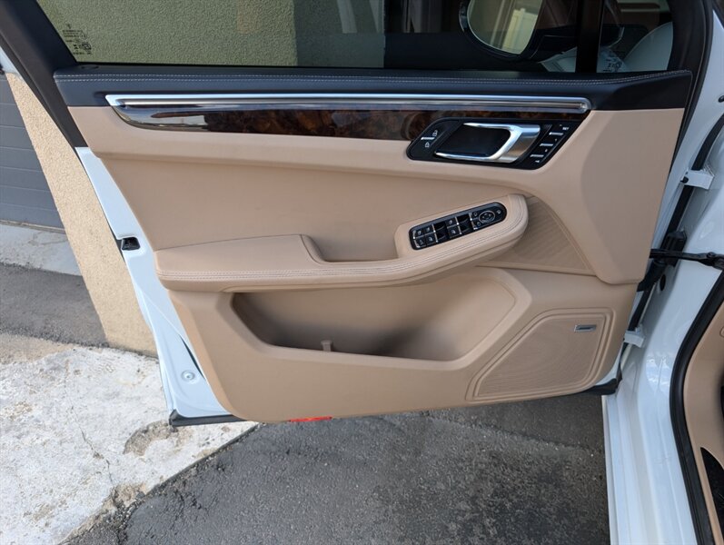 2024 Porsche Macan GTS - Photo 18 - Bountiful, UT 84010