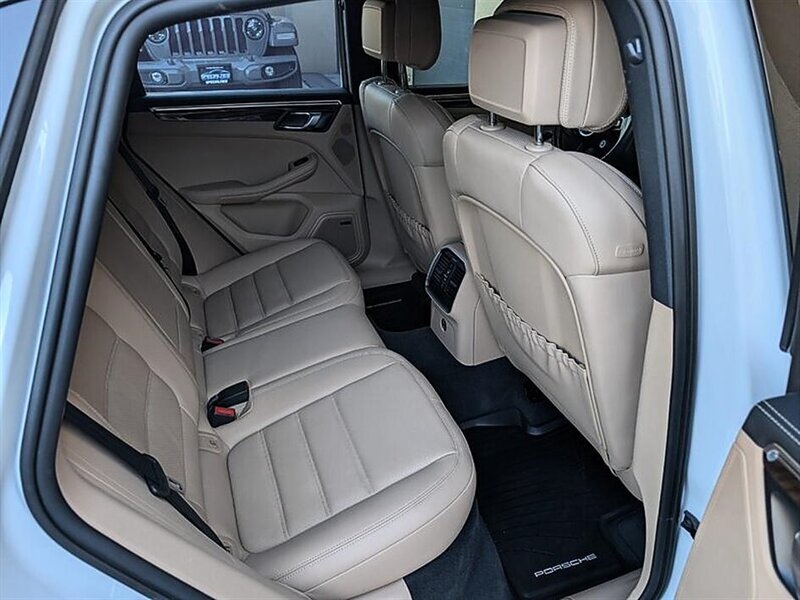 2024 Porsche Macan GTS - Photo 29 - Bountiful, UT 84010