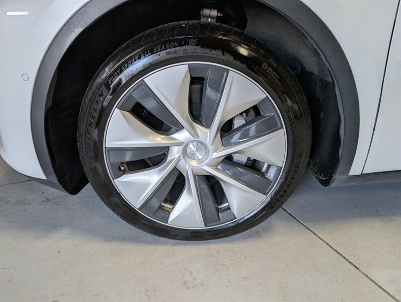 2021 Tesla Model Y Long Range - Photo 15 - Bountiful, UT 84010