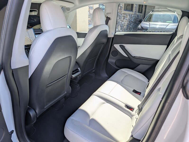 2021 Tesla Model Y Long Range - Photo 24 - Bountiful, UT 84010