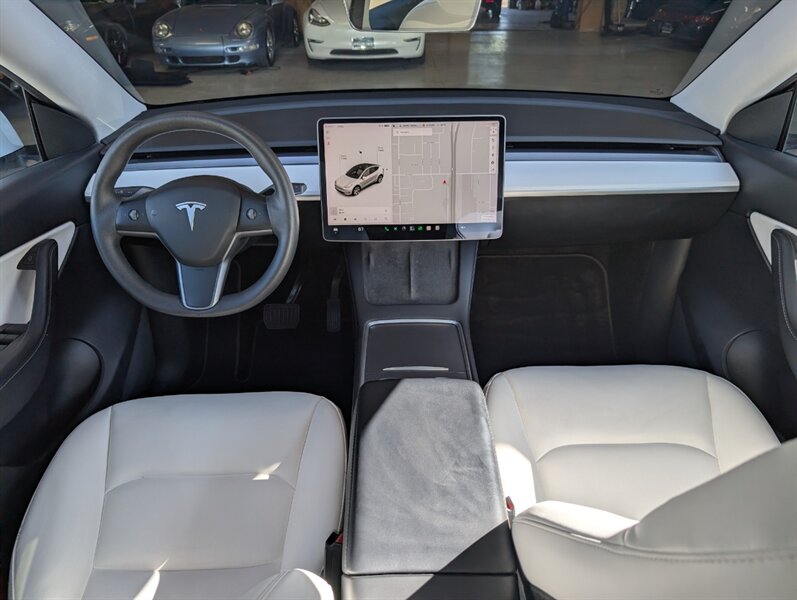 2021 Tesla Model Y Long Range - Photo 3 - Bountiful, UT 84010