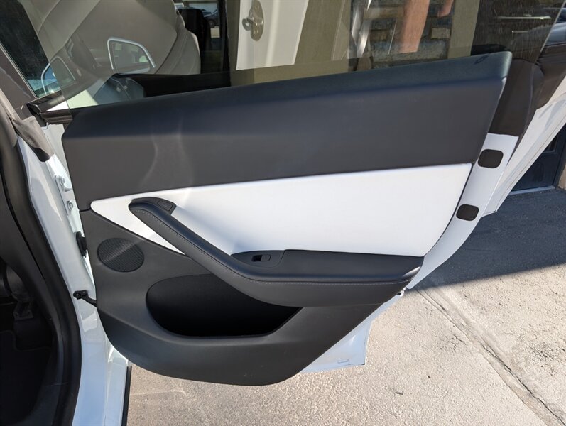 2021 Tesla Model Y Long Range - Photo 26 - Bountiful, UT 84010