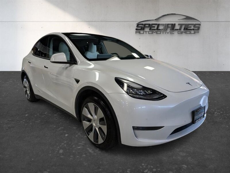 2021 Tesla Model Y Long Range Dual Motor All-Wheel Drive's photo
