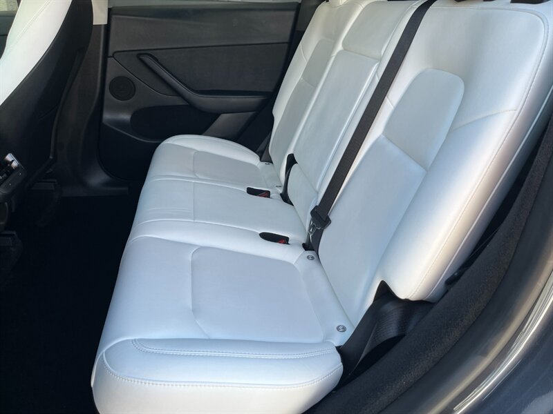 2023 Tesla Model Y Long Range - Photo 11 - St. George, UT 84770-2625