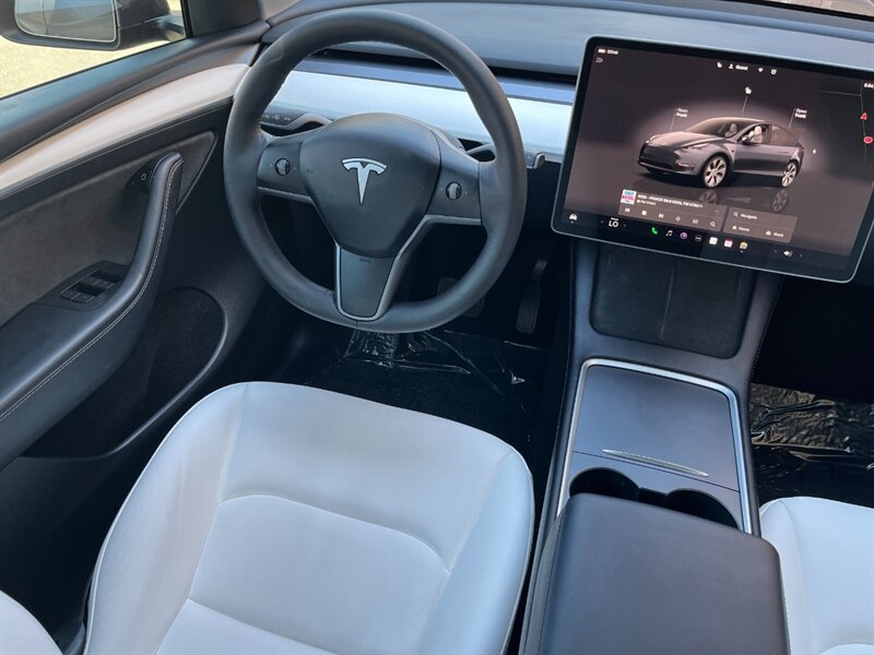 2023 Tesla Model Y Long Range - Photo 17 - St. George, UT 84770-2625