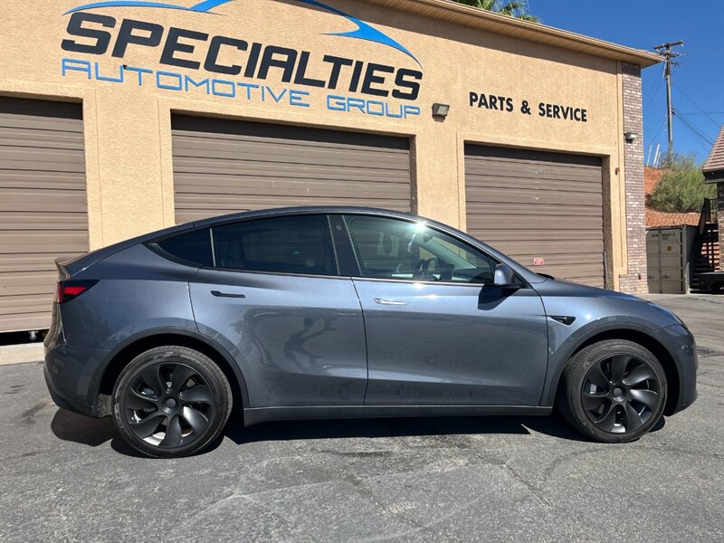 2023 Tesla Model Y Long Range - Photo 6 - St. George, UT 84770-2625