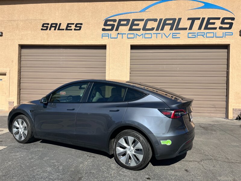 2023 Tesla Model Y Long Range - Photo 2 - St. George, UT 84770-2625