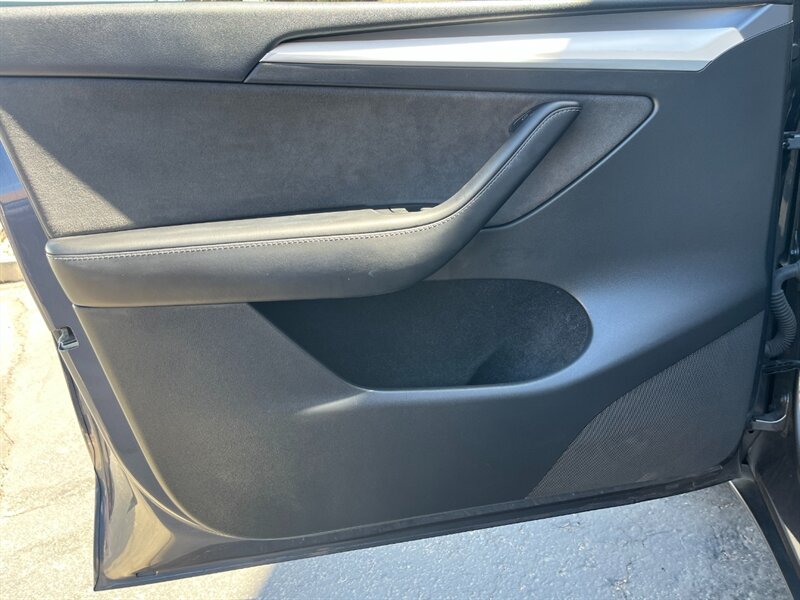 2023 Tesla Model Y Long Range - Photo 47 - St. George, UT 84770-2625