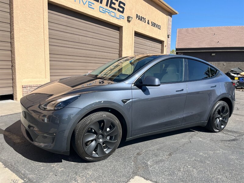 2023 Tesla Model Y Long Range - Photo 8 - St. George, UT 84770-2625