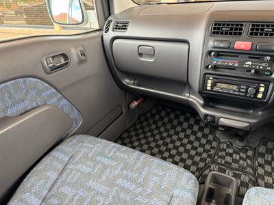 2000 Honda Life   - Photo 17 - St. George, UT 84770-2625