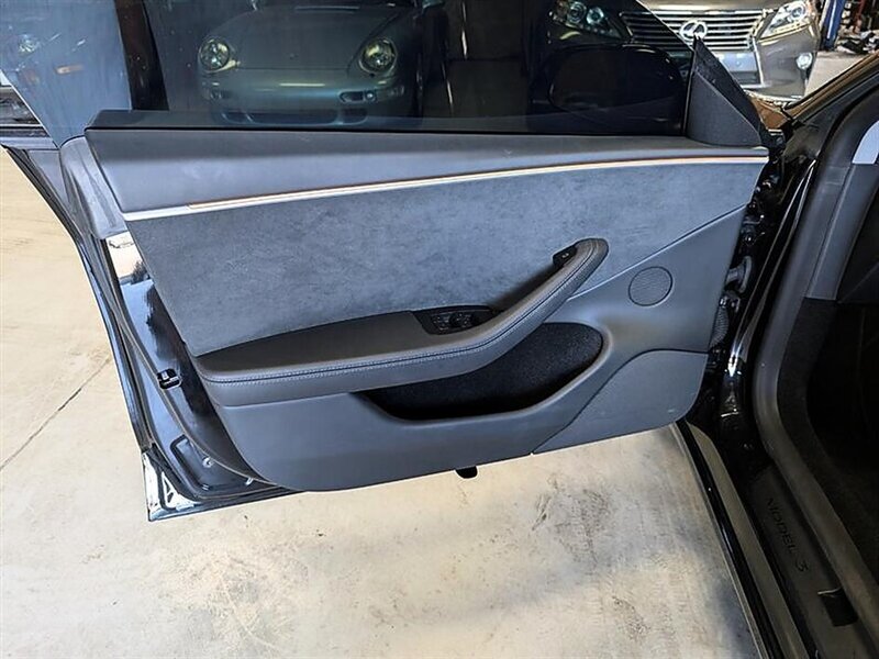 2025 Tesla Model 3 Long Range w/ Hardware 4 - Photo 18 - Bountiful, UT 84010
