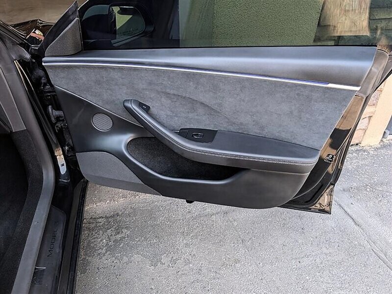 2025 Tesla Model 3 Long Range w/ Hardware 4 - Photo 30 - Bountiful, UT 84010