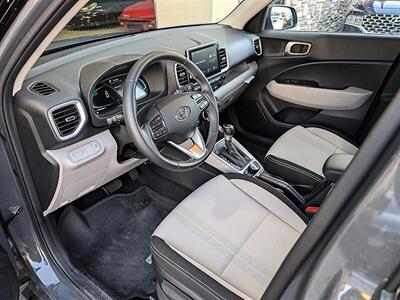 2025 Hyundai VENUE SEL   - Photo 2 - Bountiful, UT 84010