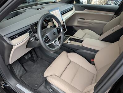 2025 Volvo EX90 Plus 7-Passenger - Photo 2 - Bountiful, UT 84010