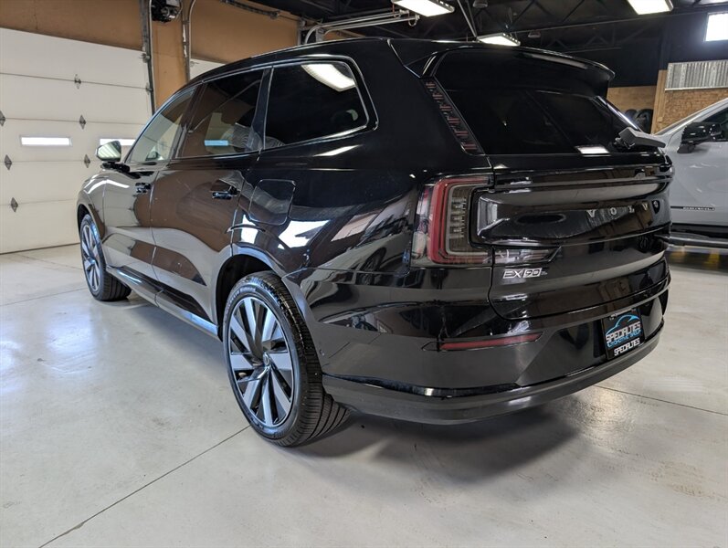 2025 Volvo EX90 Plus 7-Passenger - Photo 8 - Bountiful, UT 84010