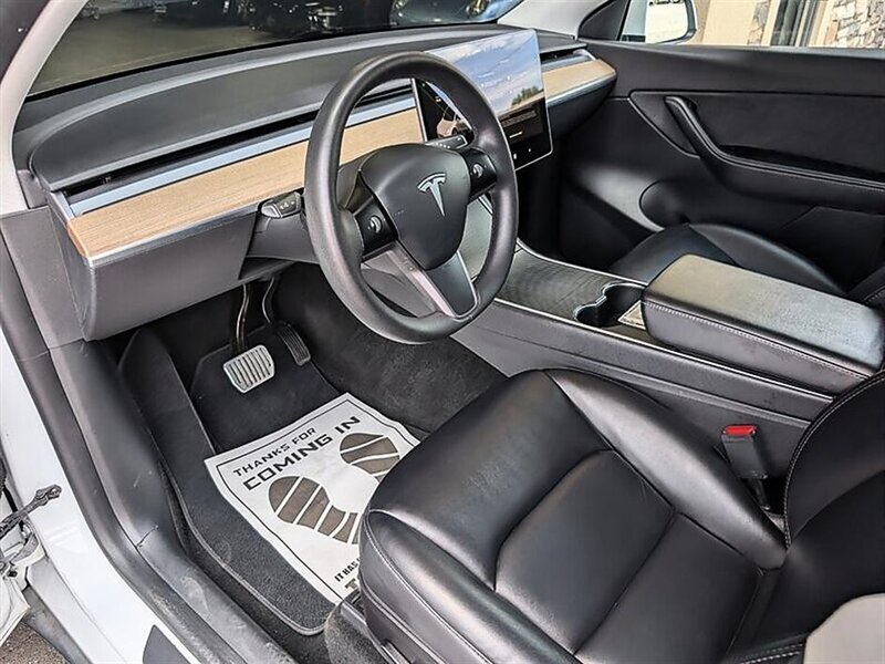 2021 Tesla Model Y Long Range w/ Acceleration Boost - Photo 2 - Bountiful, UT 84010