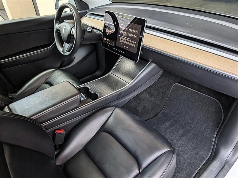 2021 Tesla Model Y Long Range w/ Acceleration Boost - Photo 4 - Bountiful, UT 84010