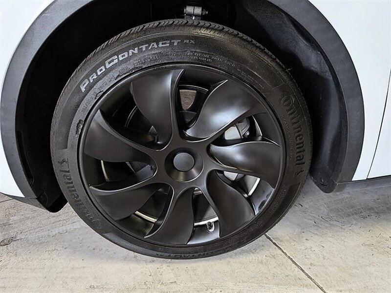 2021 Tesla Model Y Long Range w/ Acceleration Boost - Photo 15 - Bountiful, UT 84010