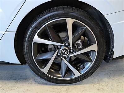 2021 Hyundai SONATA SEL Plus   - Photo 14 - Bountiful, UT 84010