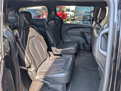 2025 Chrysler Pacifica Select   - Photo 28 - Bountiful, UT 84010