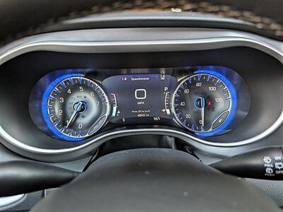 2025 Chrysler Pacifica Select - Photo 20 - Bountiful, UT 84010
