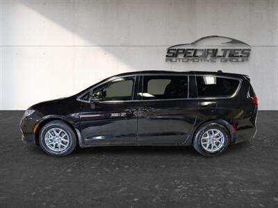 2025 Chrysler Pacifica Select - Photo 7 - Bountiful, UT 84010