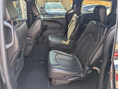 2025 Chrysler Pacifica Select   - Photo 25 - Bountiful, UT 84010